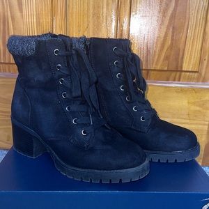 Target winter boots size 8